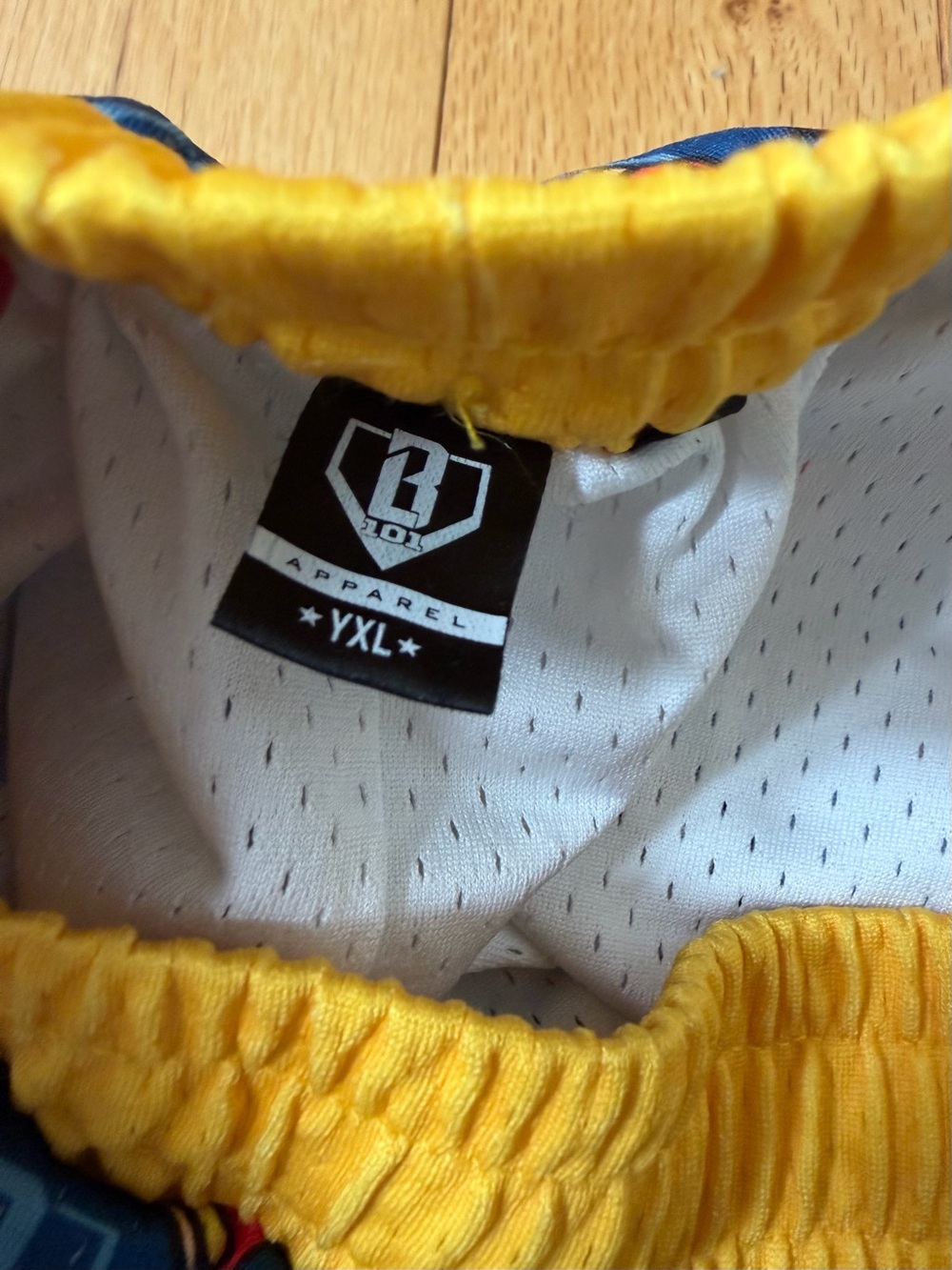 Boys Baseball 101 -Hot Dog Print Shorts - worn once like new - Picture 3 of 3